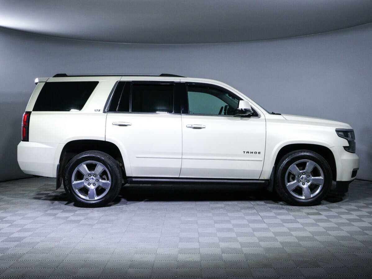 Купить Chevrolet Tahoe с пробегом. Фото: #3