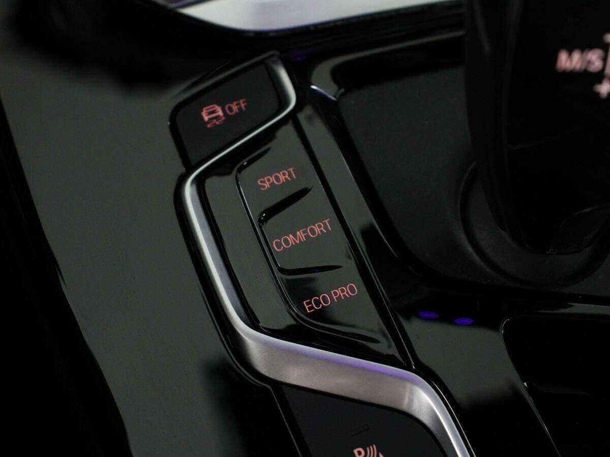 Купить BMW X3 с пробегом. Фото: #27