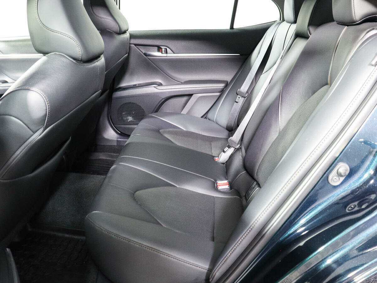 Купить Toyota Camry с пробегом. Фото: #7