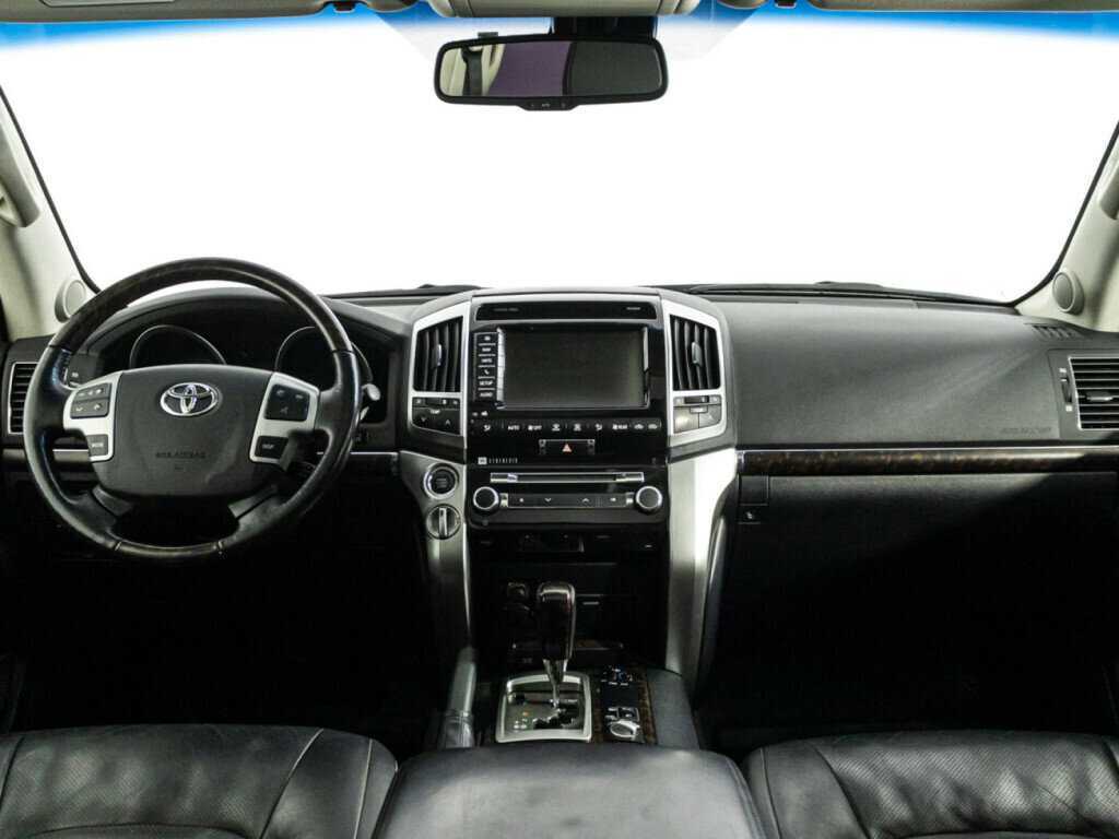 Купить Toyota Land Cruiser с пробегом. Фото: #12