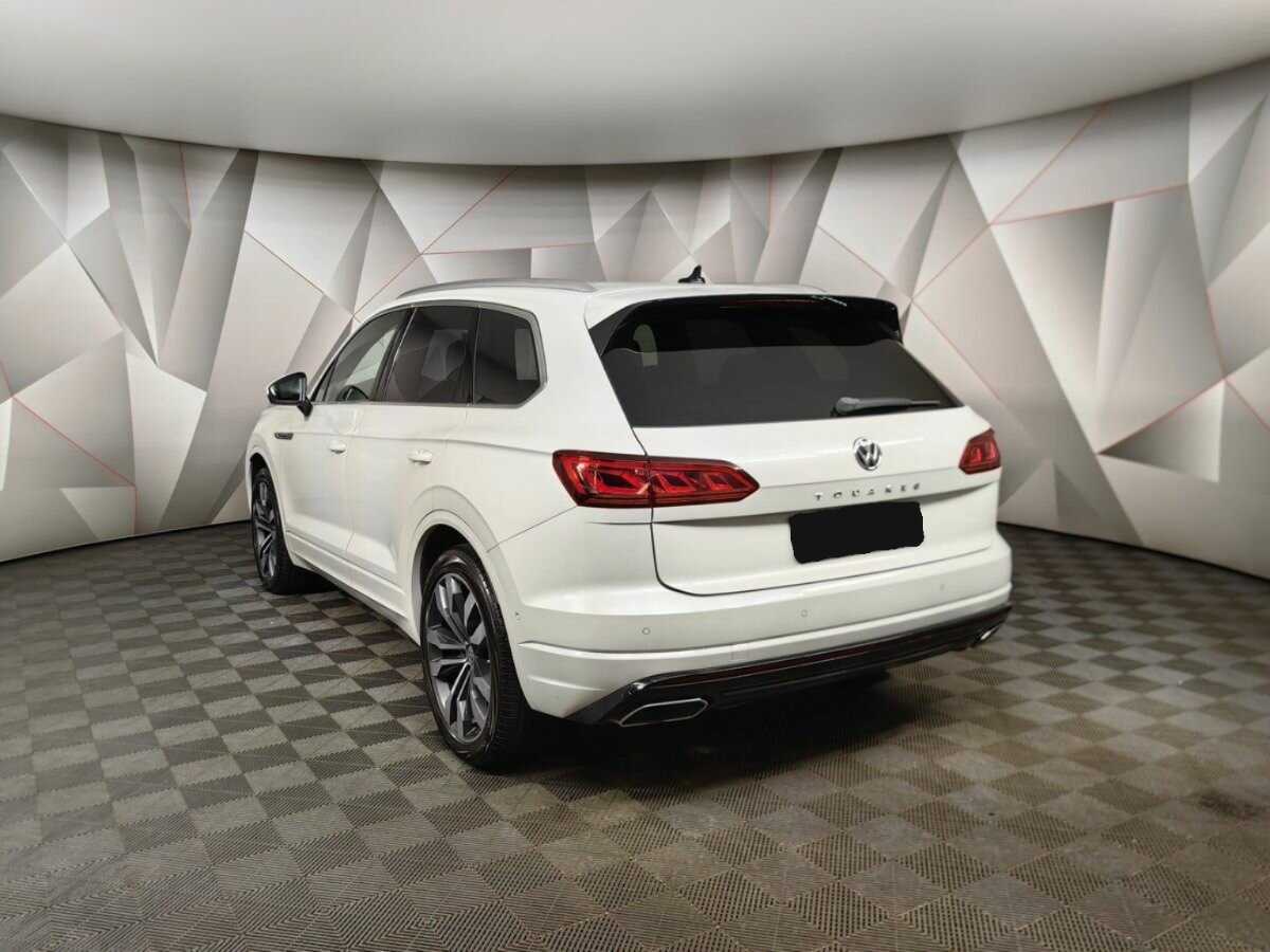 Купить Volkswagen Touareg с пробегом. Фото: #3