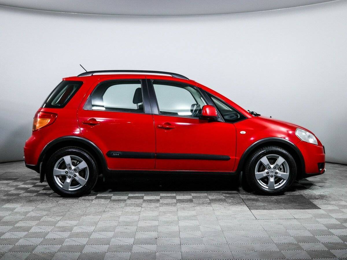 Купить Suzuki SX4 с пробегом. Фото: #3