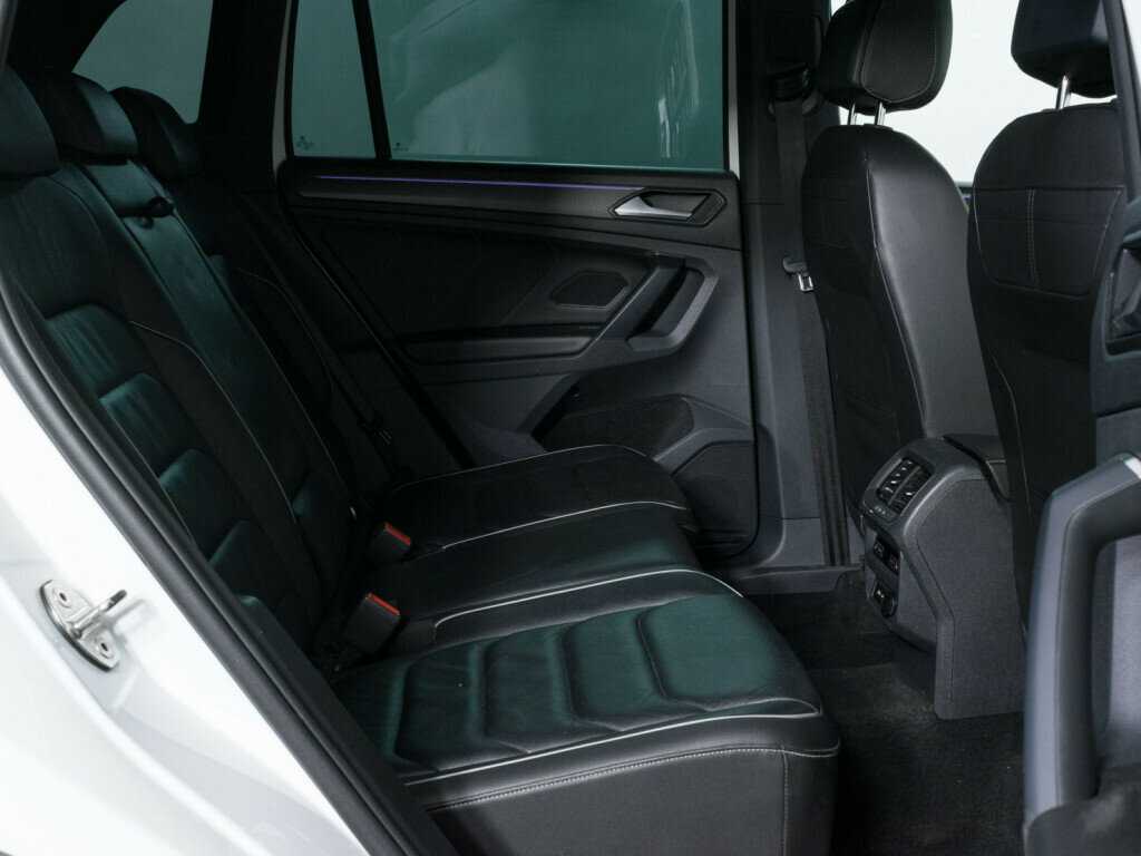 Купить Volkswagen Tiguan с пробегом. Фото: #9