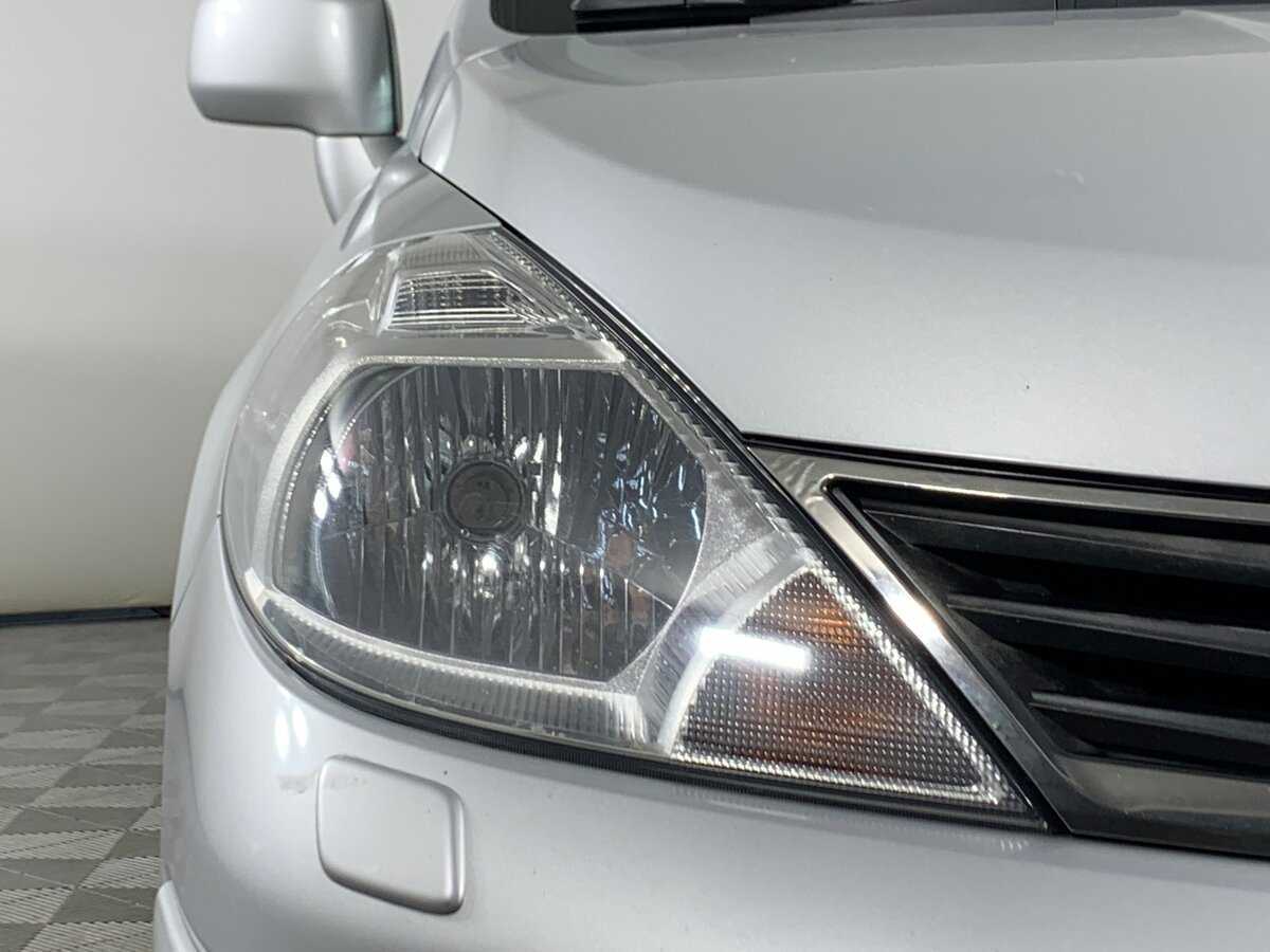 Купить Nissan Tiida с пробегом. Фото: #9