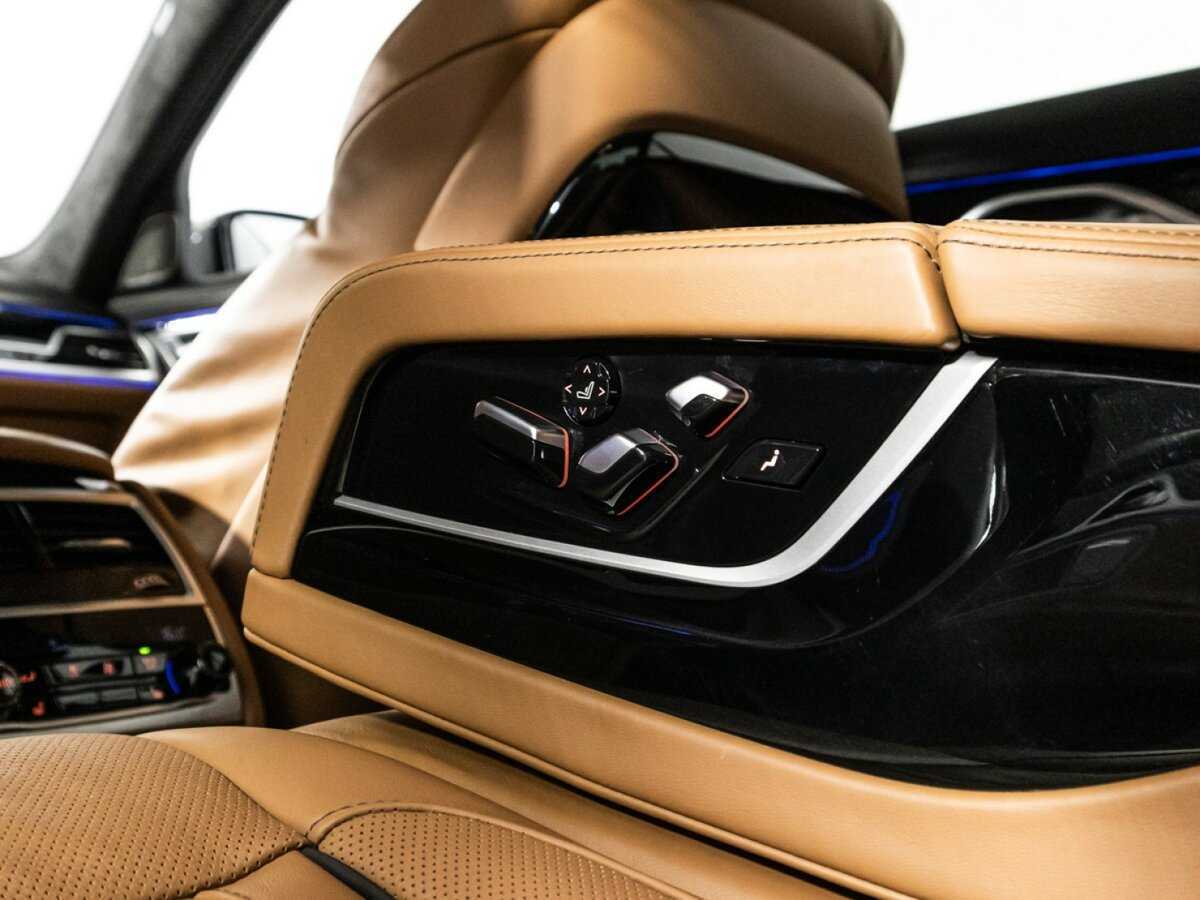 Купить BMW 7 серии с пробегом. Фото: #13