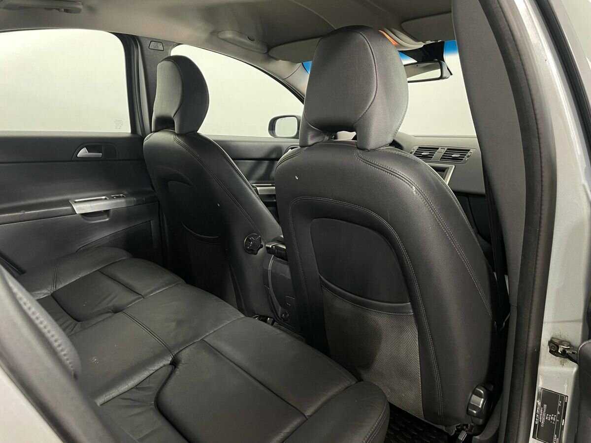 Купить Volvo S40 с пробегом. Фото: #15