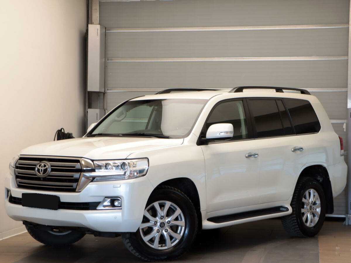 Купить Toyota Land Cruiser с пробегом. Посмотреть фото