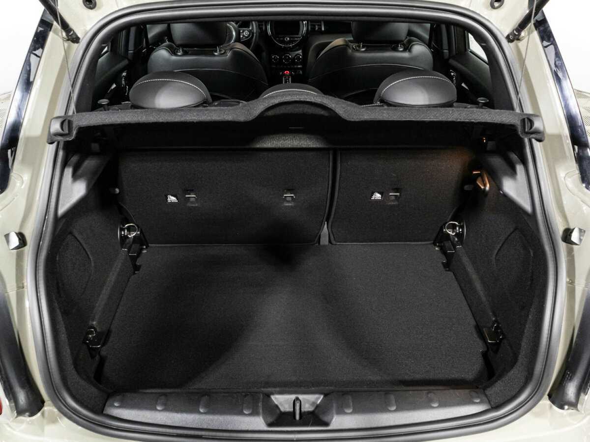 Купить Mini Hatch с пробегом. Фото: #14