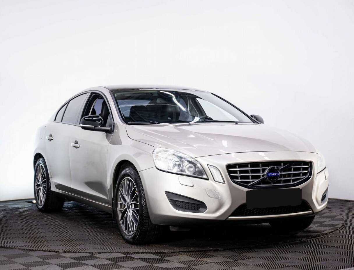 Купить Volvo S60 с пробегом. Фото: #2