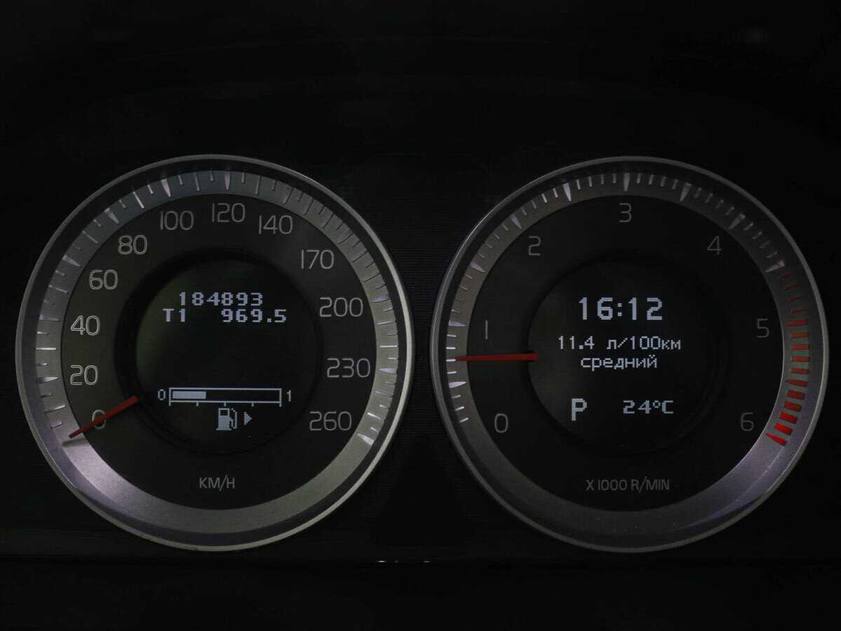 Купить Volvo XC70 с пробегом. Фото: #10