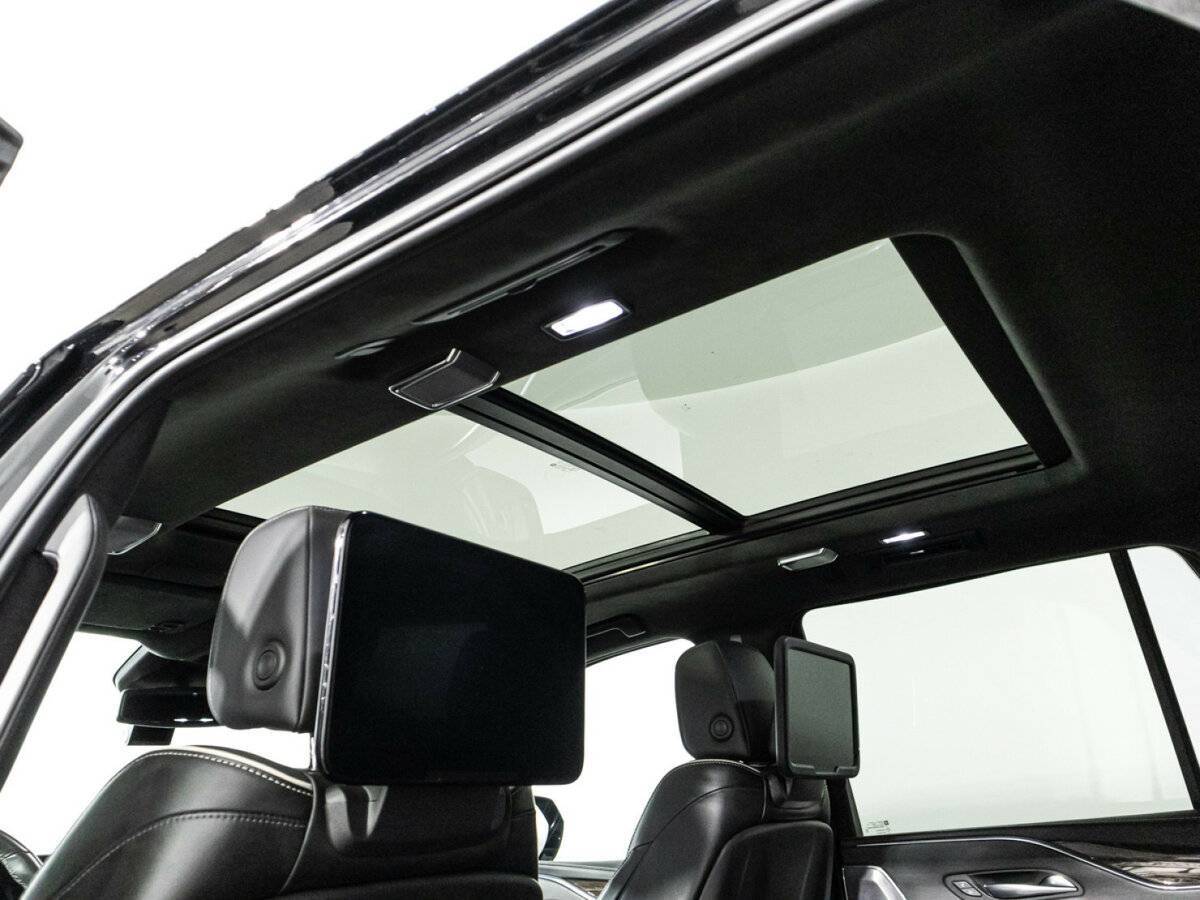 Купить Cadillac Escalade с пробегом. Фото: #17