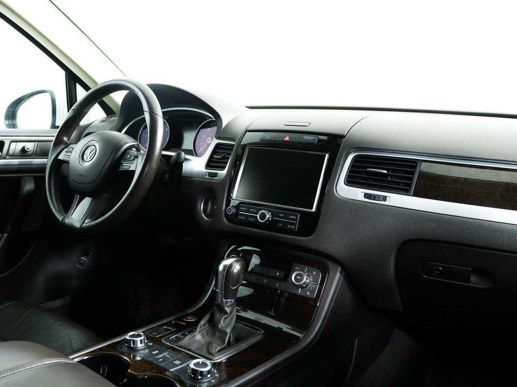 Купить Volkswagen Touareg с пробегом. Фото: #8