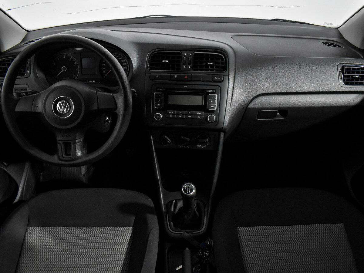 Купить Volkswagen Polo с пробегом. Фото: #15
