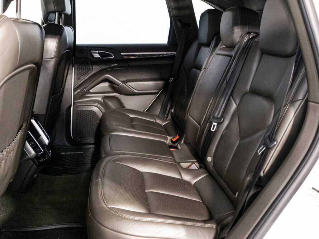 Купить Porsche Cayenne с пробегом. Фото: #9