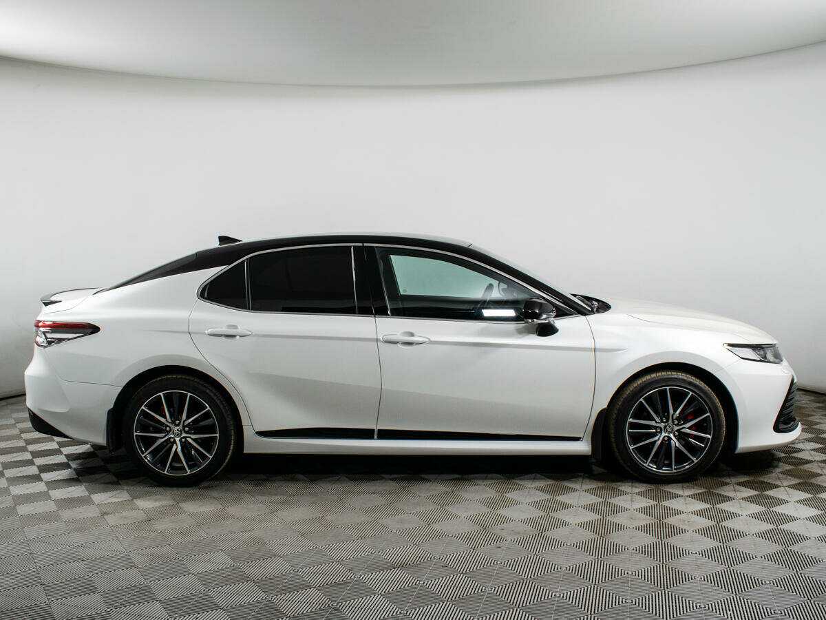 Купить Toyota Camry с пробегом. Фото: #3