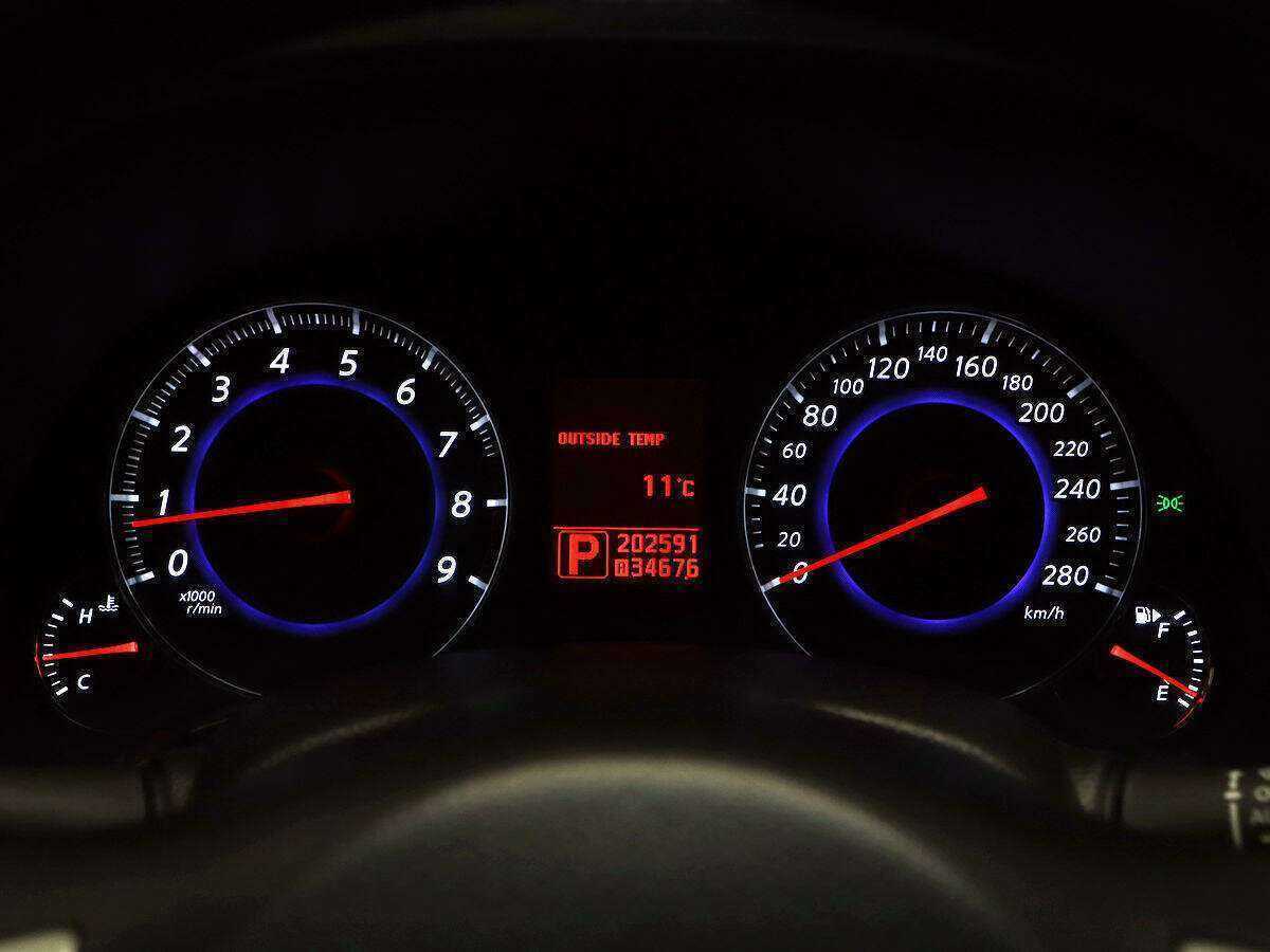 Купить Infiniti FX с пробегом. Фото: #16