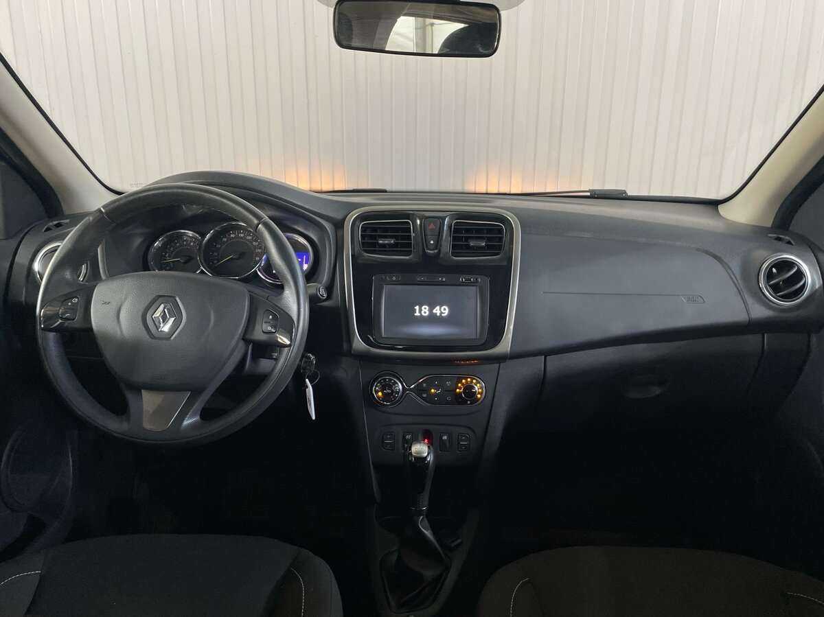 Купить Renault Sandero с пробегом. Фото: #8