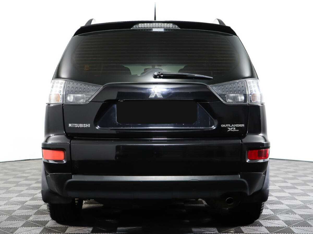 Купить Mitsubishi Outlander с пробегом. Фото: #4