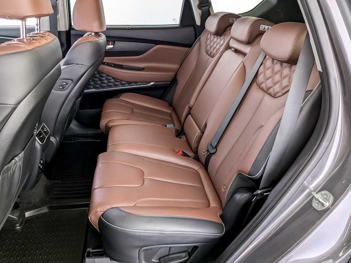 Купить Hyundai Santa Fe с пробегом. Фото: #11