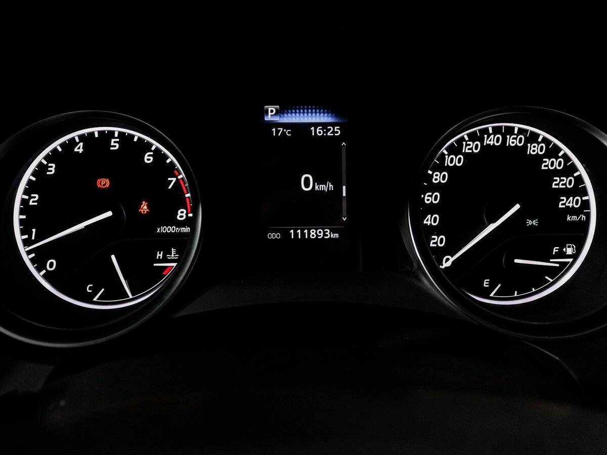 Купить Toyota Camry с пробегом. Фото: #10