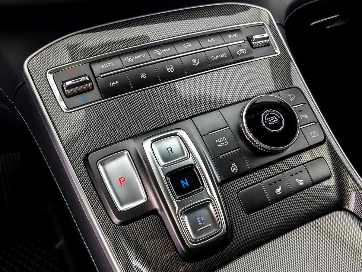 Купить Hyundai Santa Fe с пробегом. Фото: #21