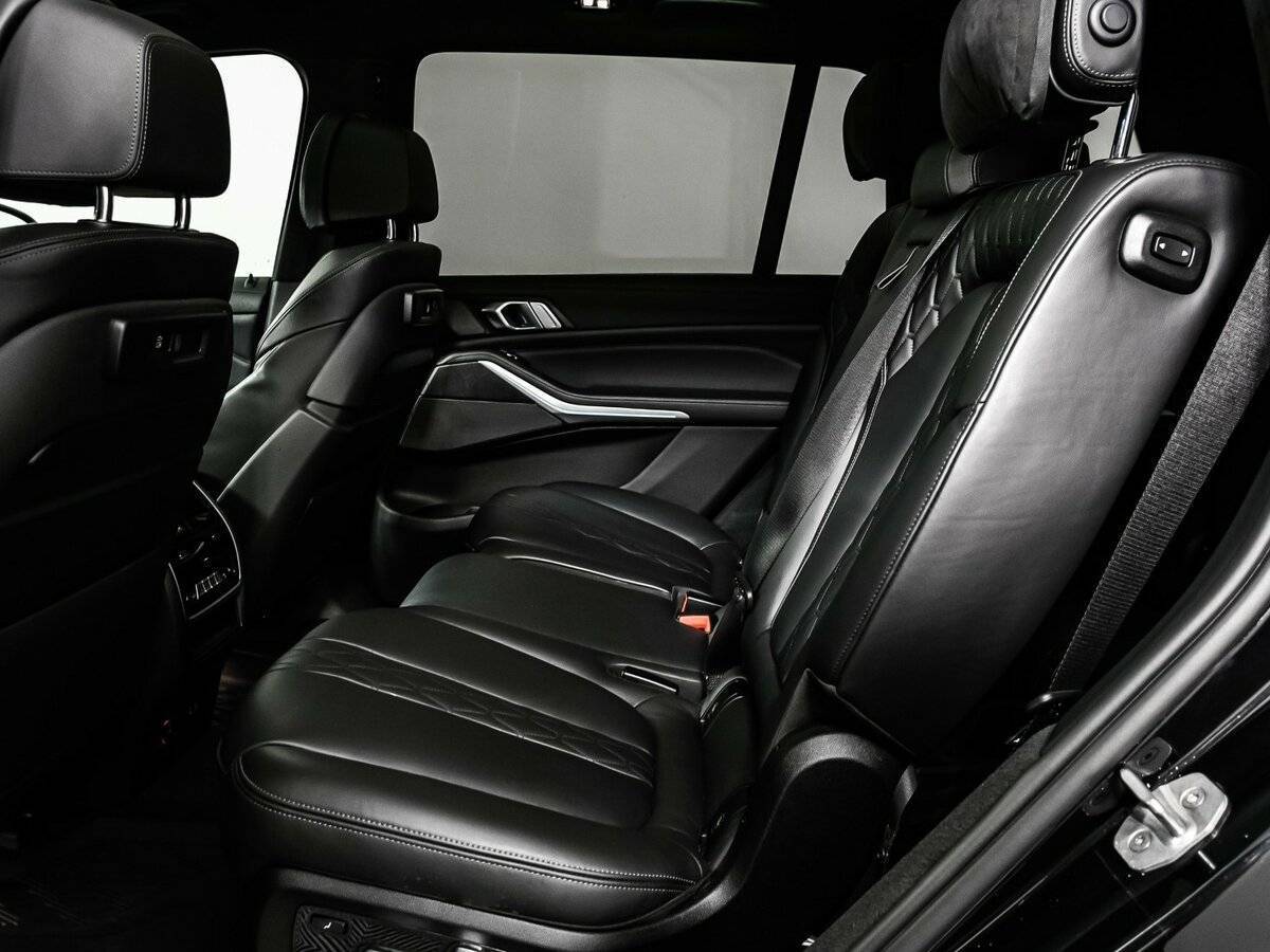 Купить BMW X7 с пробегом. Фото: #11