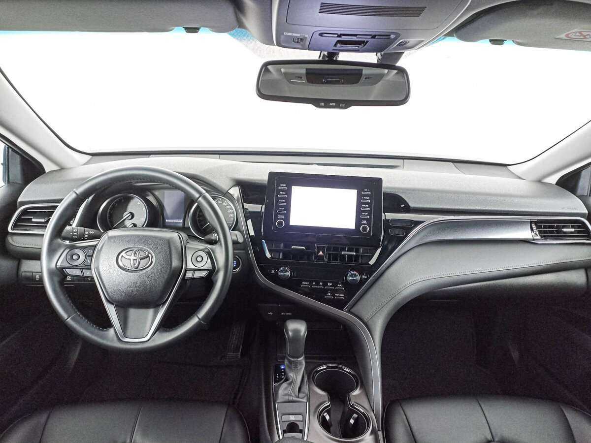 Купить Toyota Camry с пробегом. Фото: #11