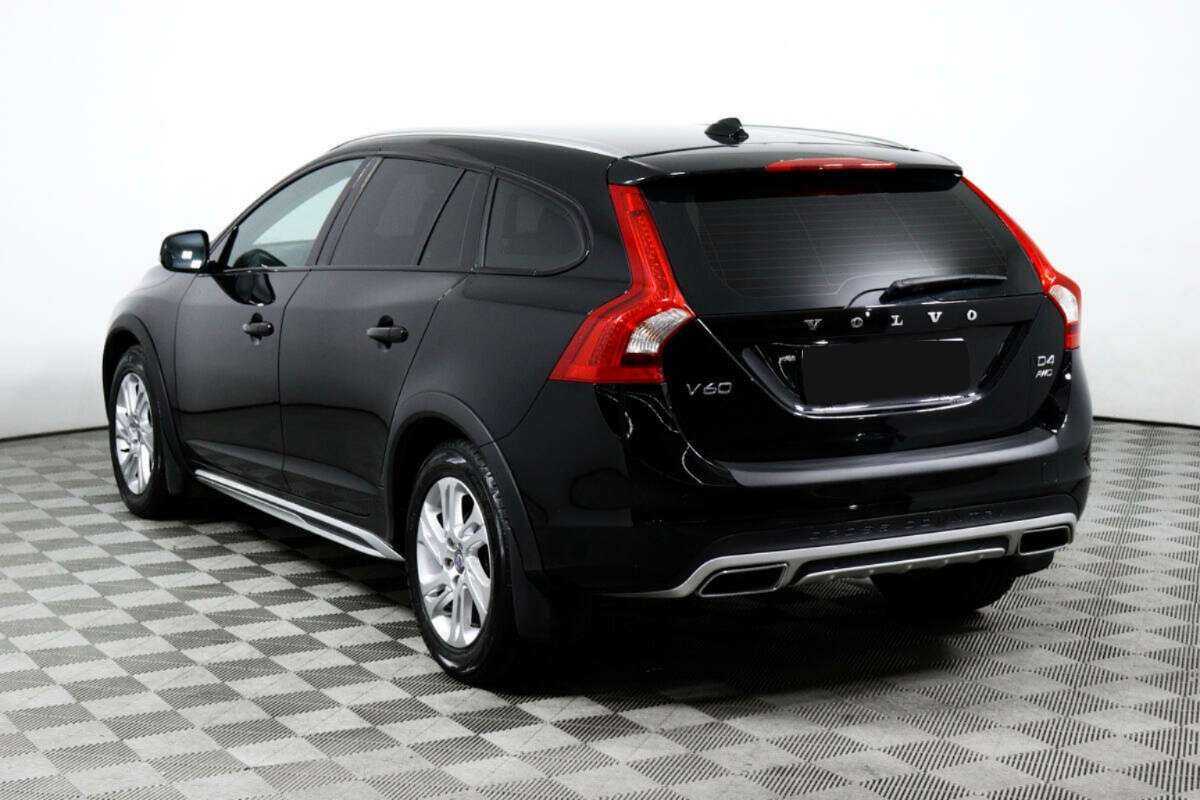 Купить Volvo V60 Cross Country с пробегом. Фото: #6