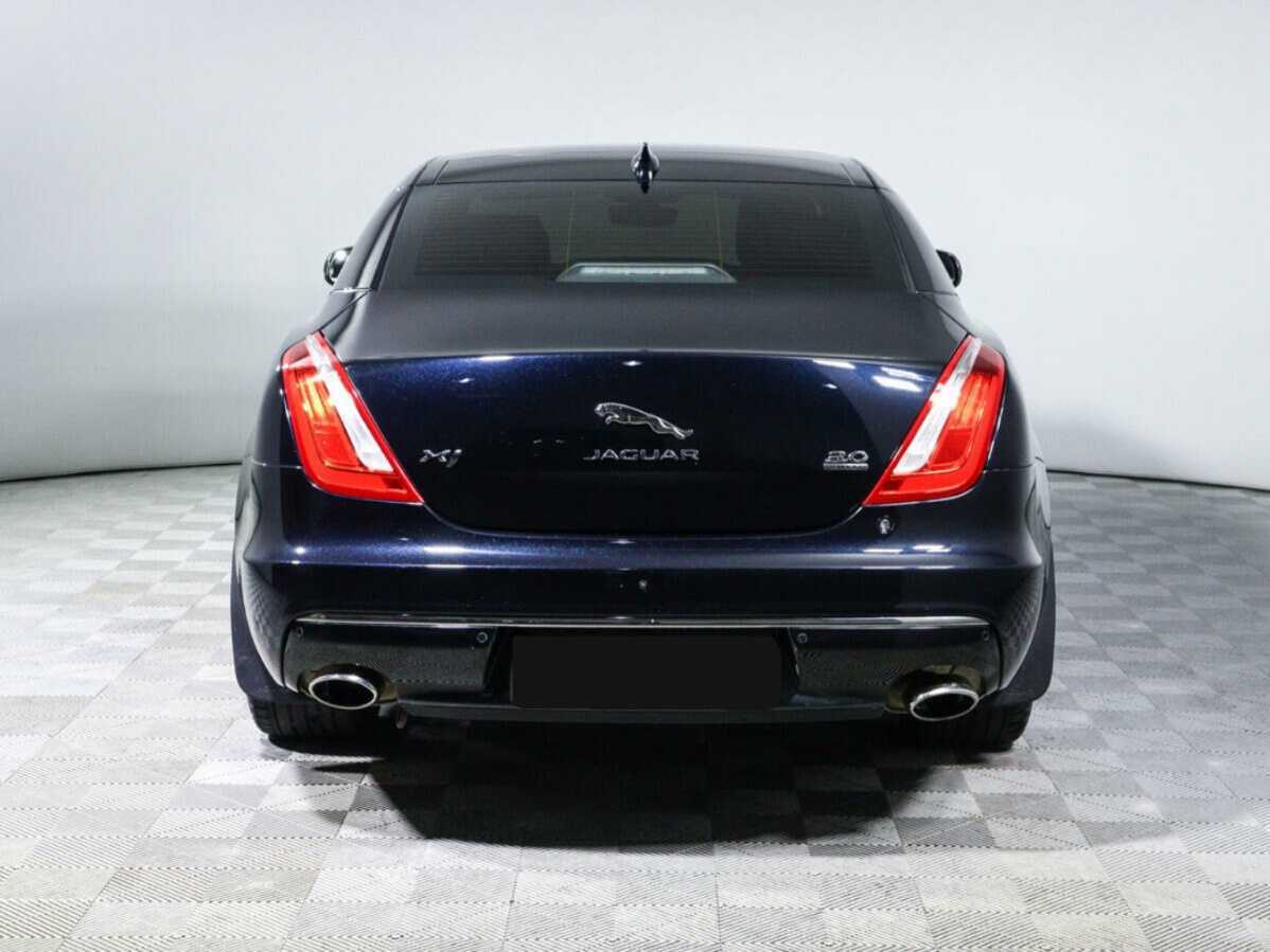 Купить Jaguar XJ с пробегом. Фото: #5