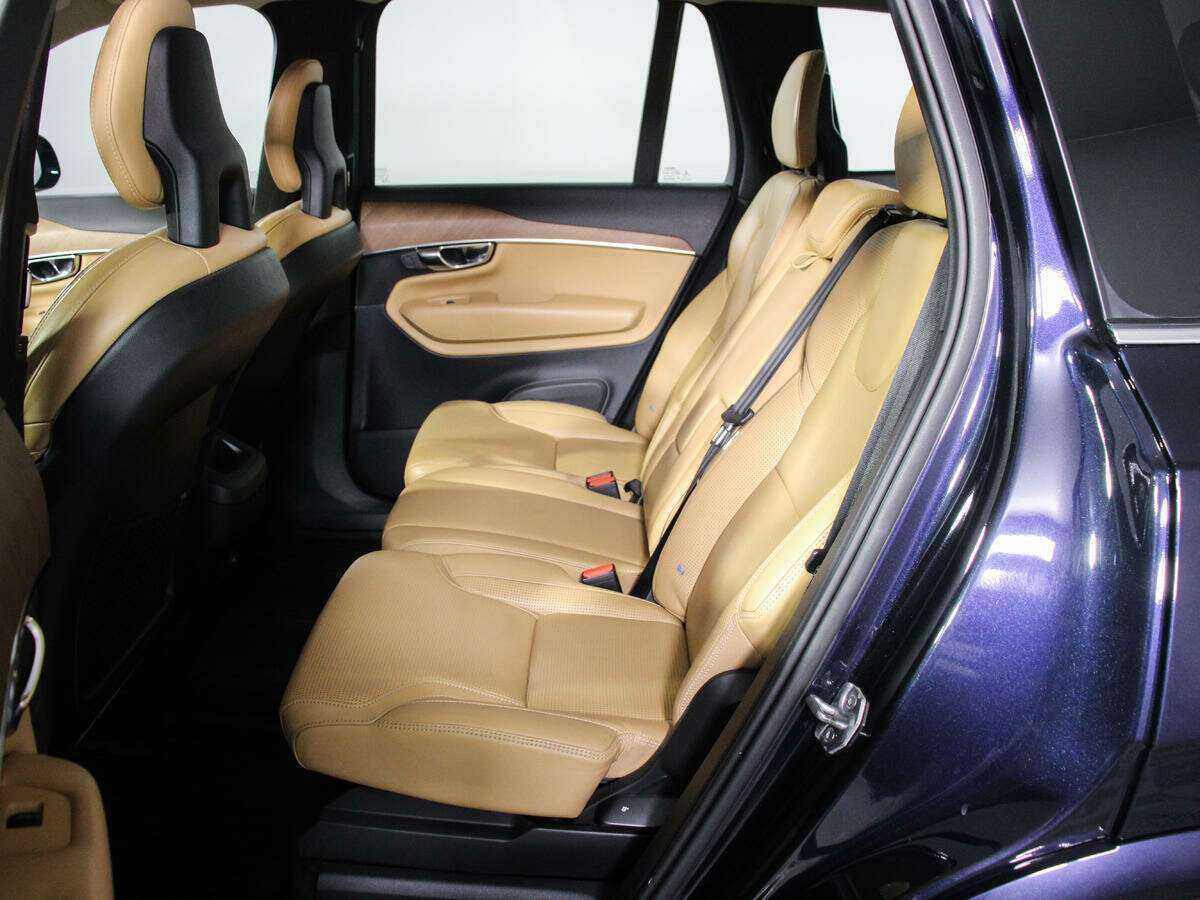 Купить Volvo XC90 с пробегом. Фото: #7