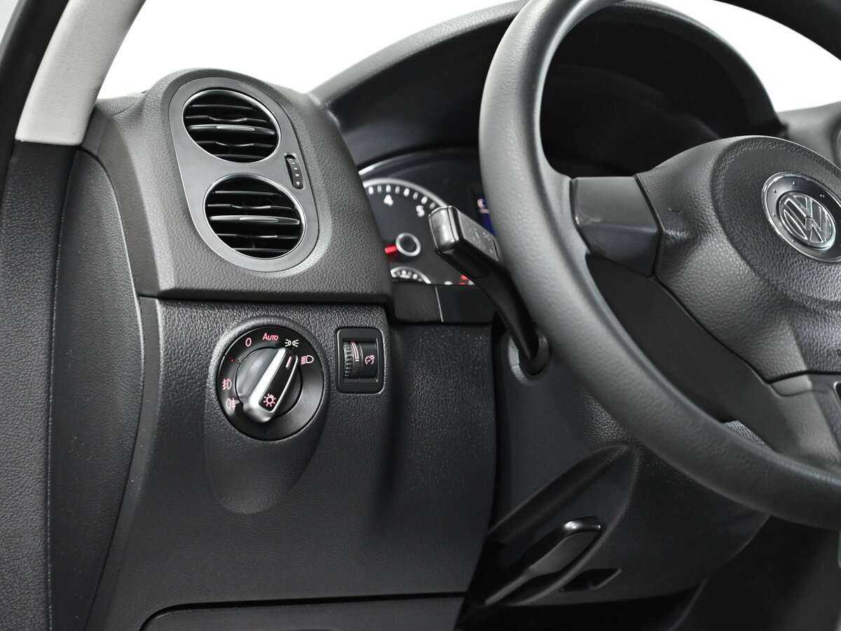 Купить Volkswagen Tiguan с пробегом. Фото: #7