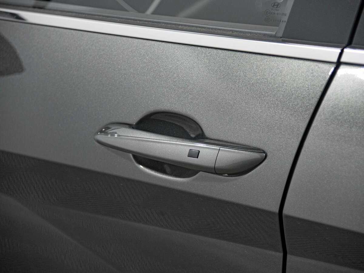 Купить Hyundai Elantra с пробегом. Фото: #17