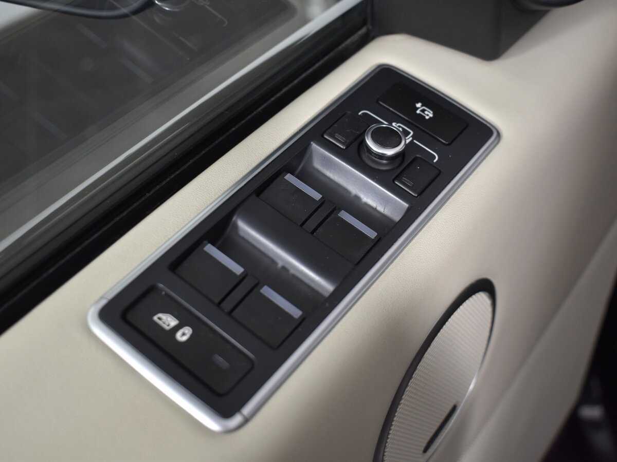 Купить Land Rover Range Rover с пробегом. Фото: #12