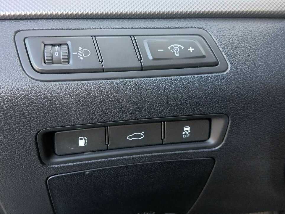 Купить Hyundai Sonata с пробегом. Фото: #13