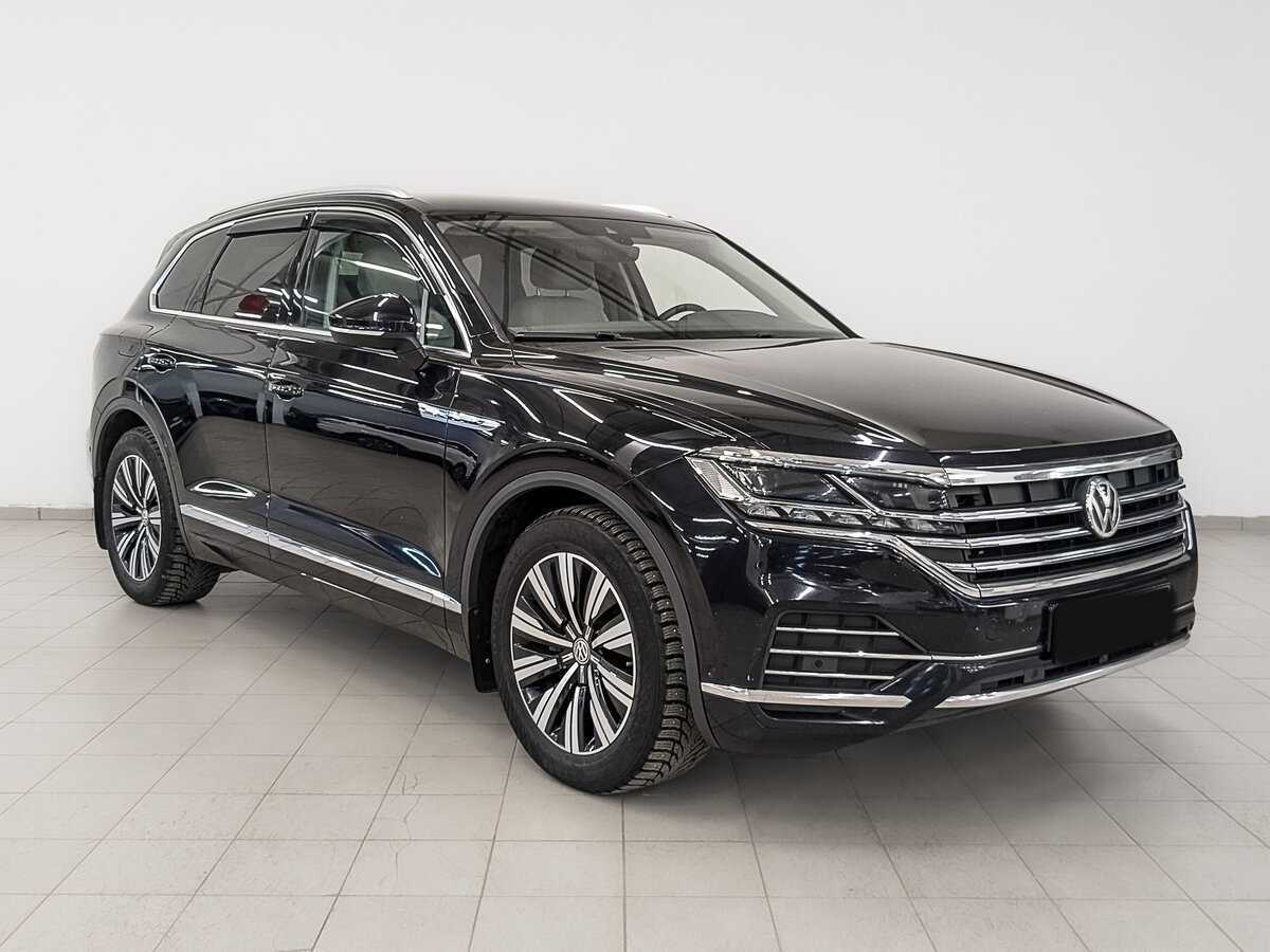 Купить Volkswagen Touareg с пробегом. Фото: #2