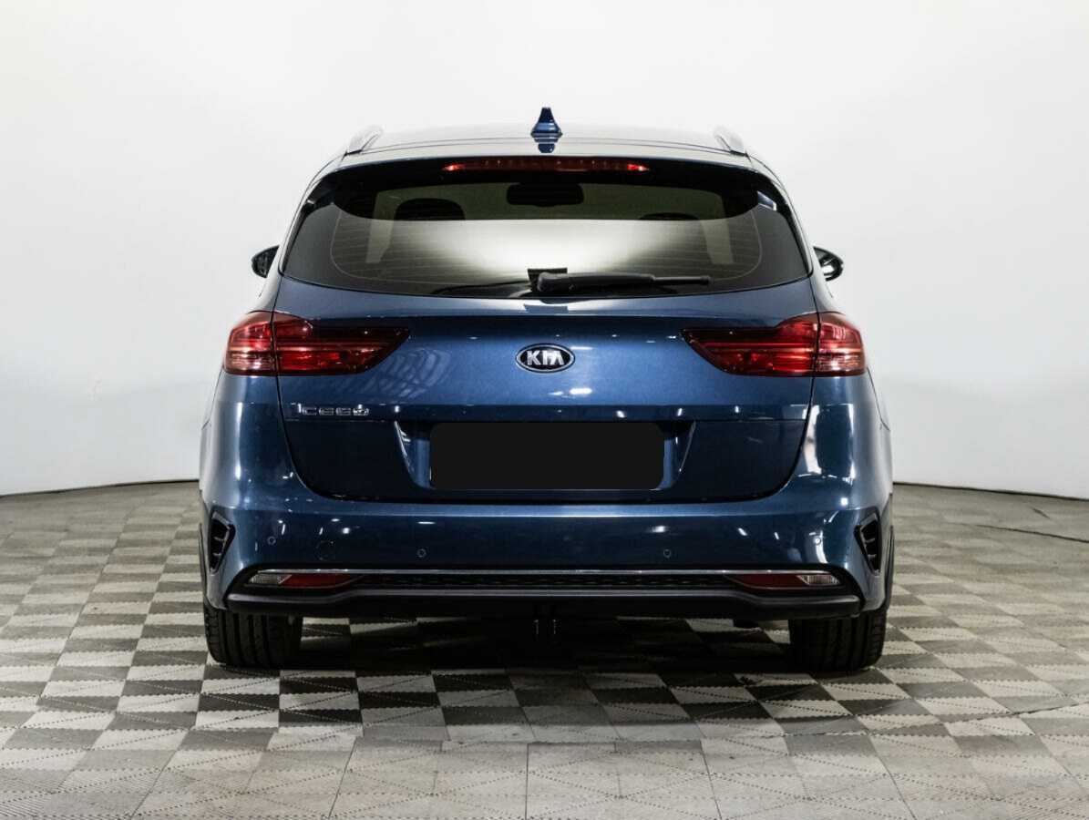 Купить Kia Ceed с пробегом. Фото: #4