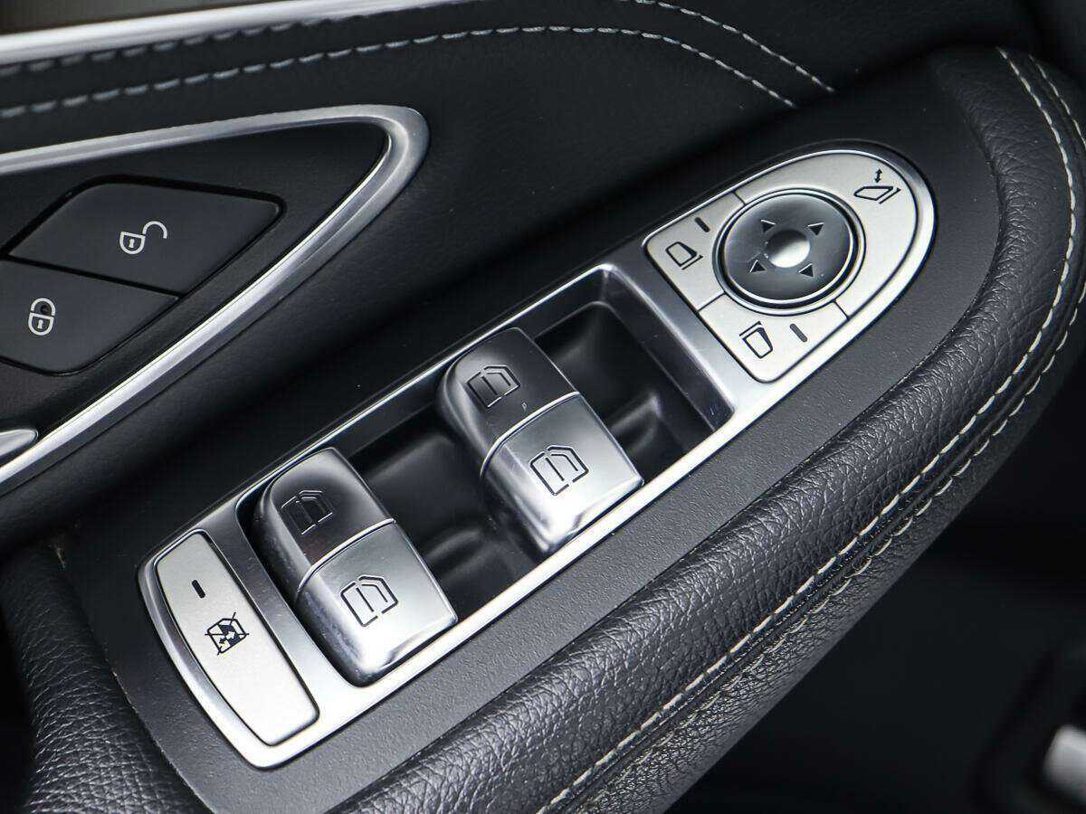 Купить Mercedes-Benz GLC с пробегом. Фото: #13