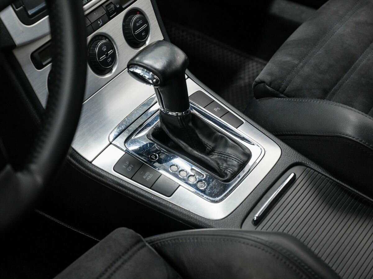 Купить Volkswagen Passat с пробегом. Фото: #15