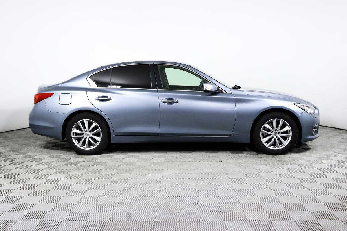 Купить Infiniti Q50 с пробегом. Фото: #3