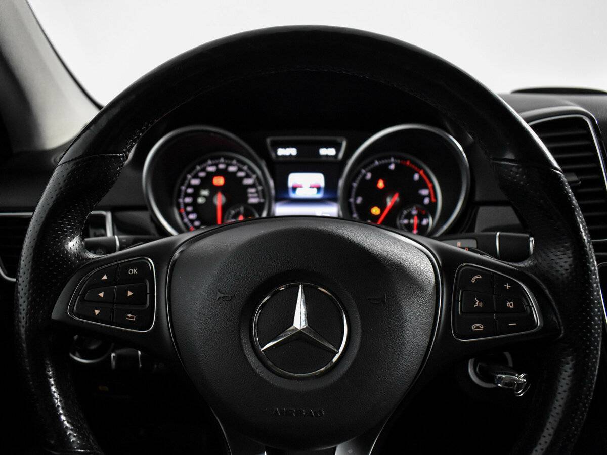 Купить Mercedes-Benz GLE с пробегом. Фото: #18