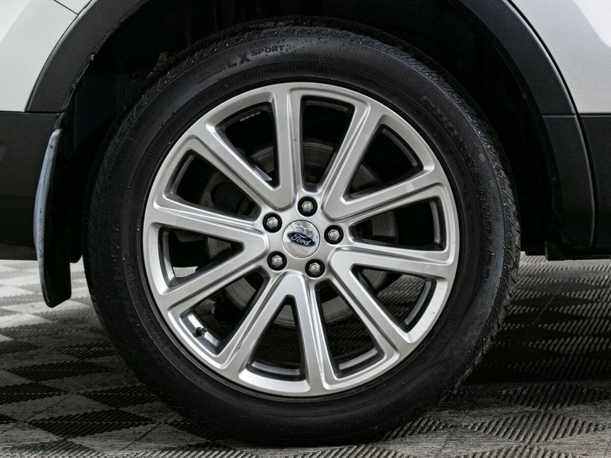Купить Ford Explorer с пробегом. Фото: #23