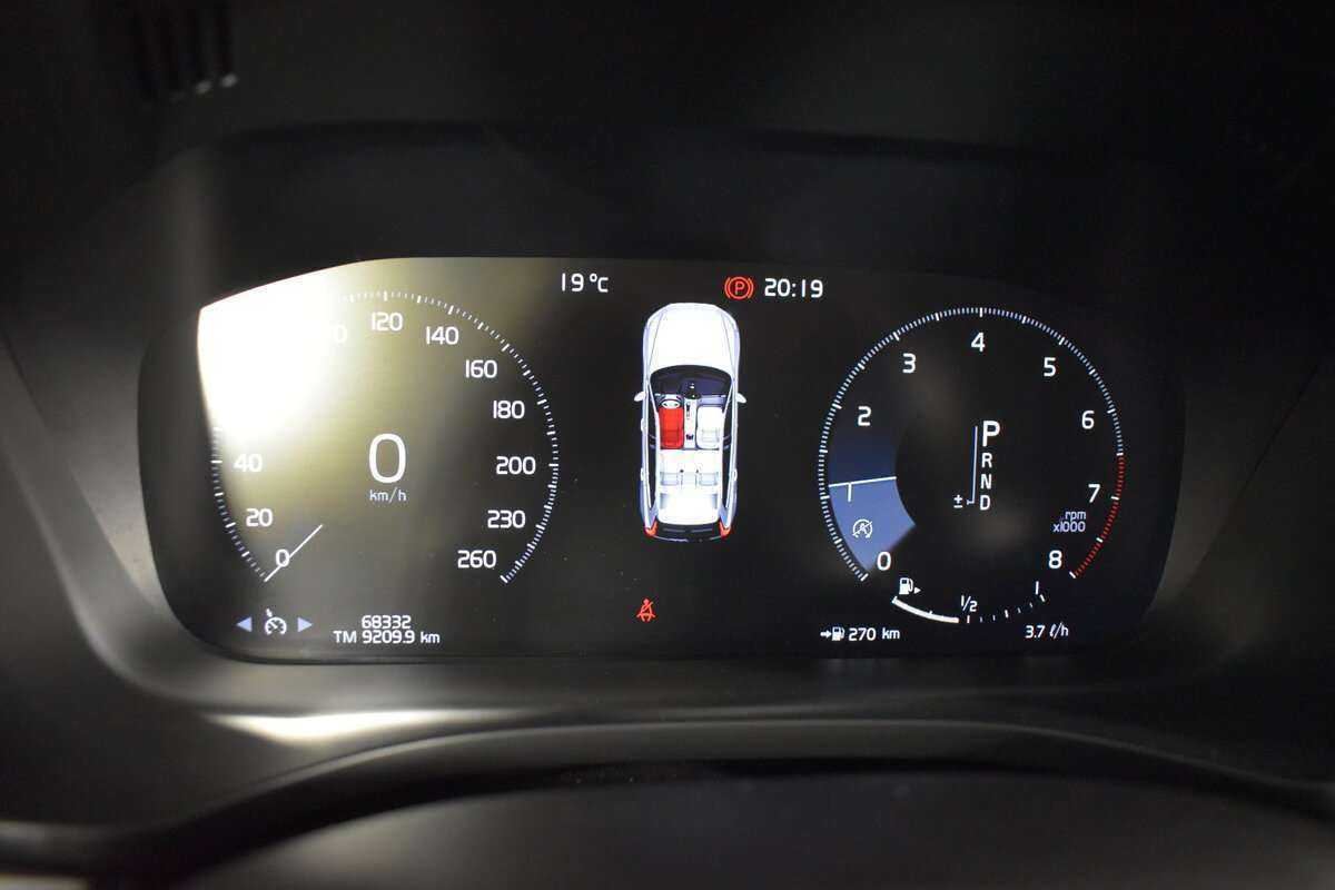Купить Volvo XC60 с пробегом. Фото: #14