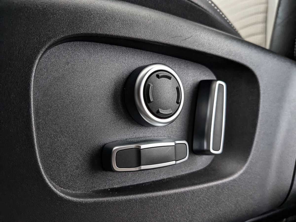 Купить Land Rover Discovery Sport с пробегом. Фото: #21