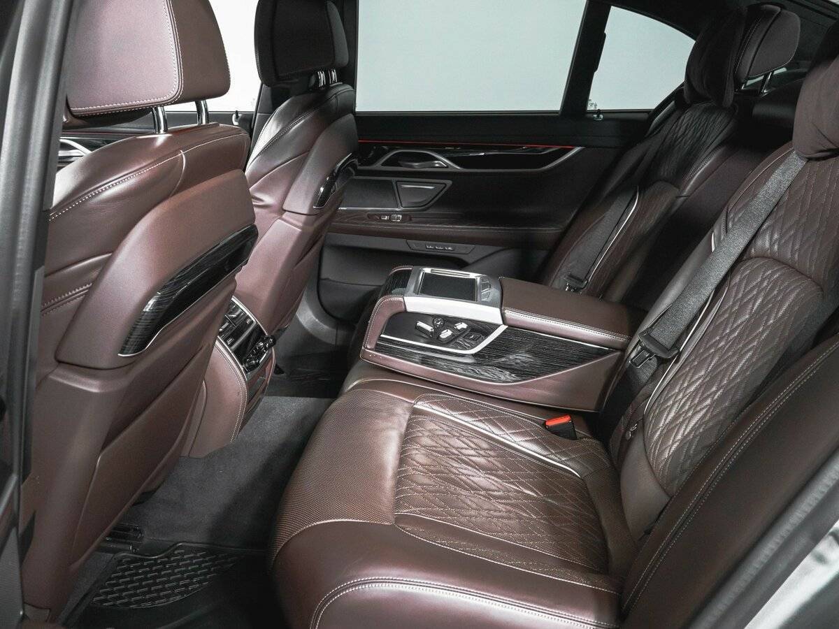 Купить BMW 7 серии с пробегом. Фото: #9