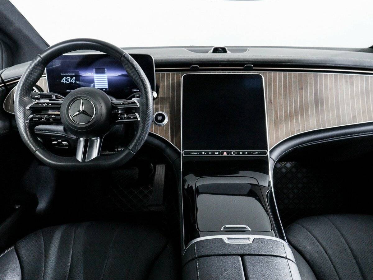 Купить Mercedes-Benz EQE с пробегом. Фото: #11