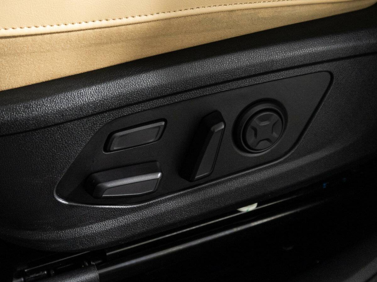 Купить Kia Sorento с пробегом. Фото: #18