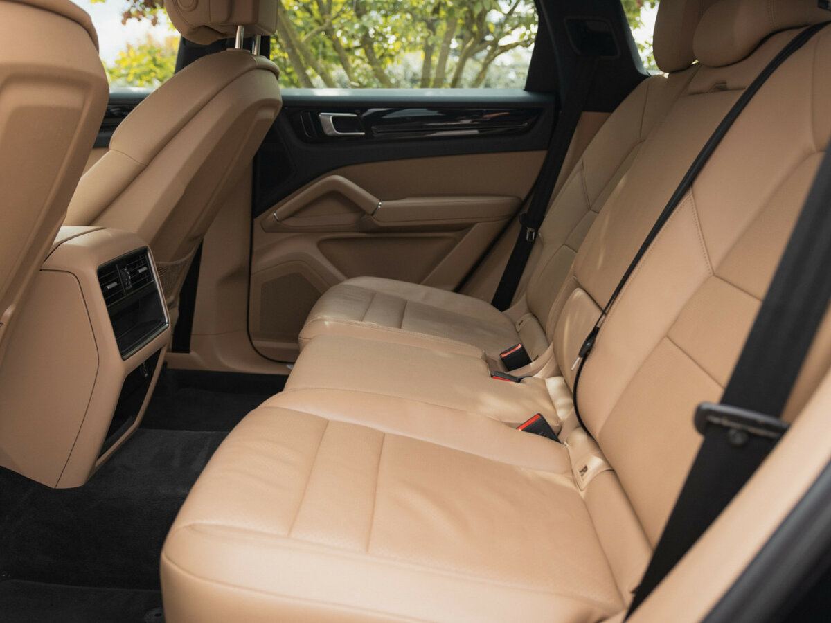 Купить Porsche Cayenne с пробегом. Фото: #16