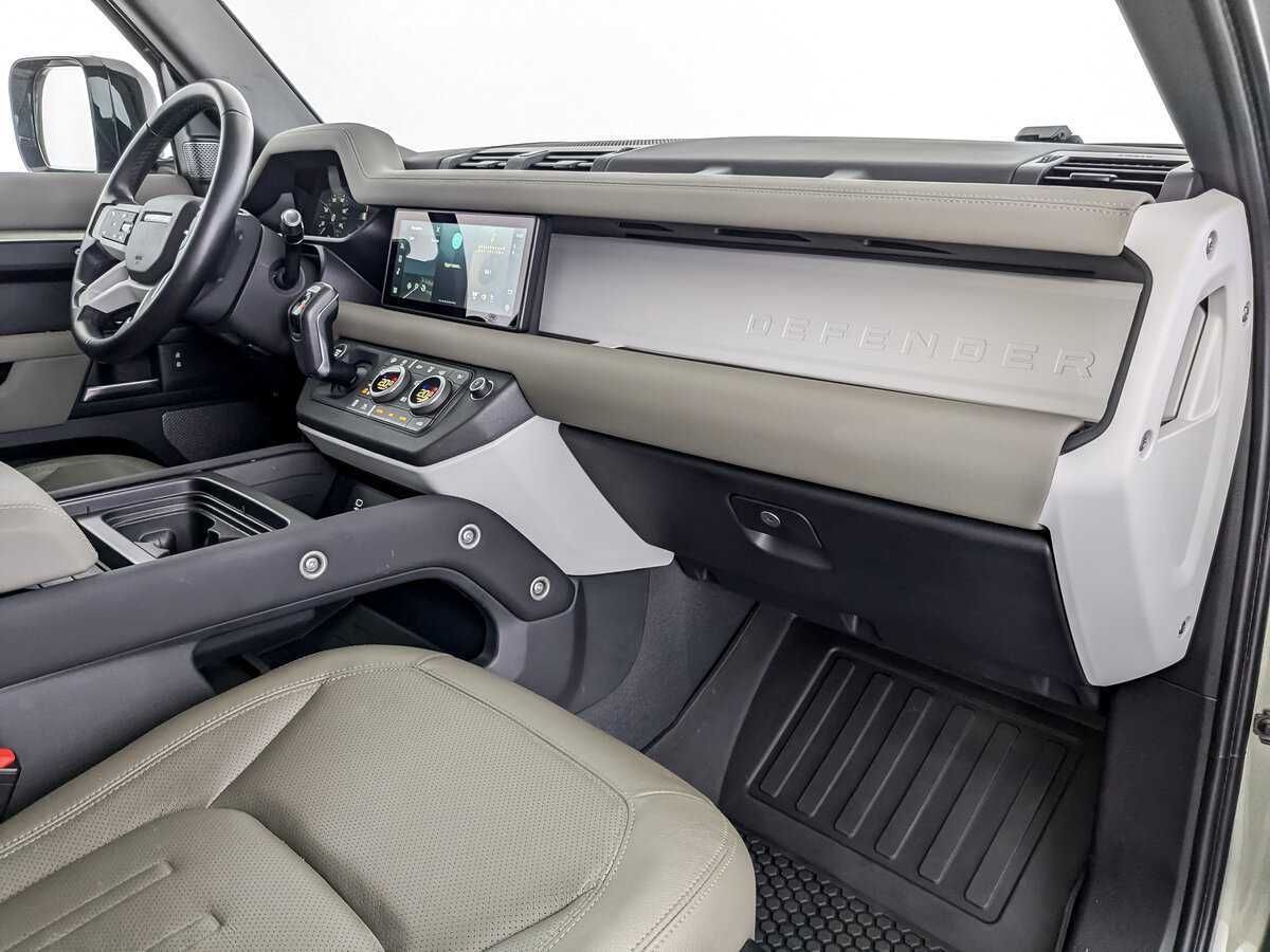 Купить Land Rover Defender с пробегом. Фото: #10
