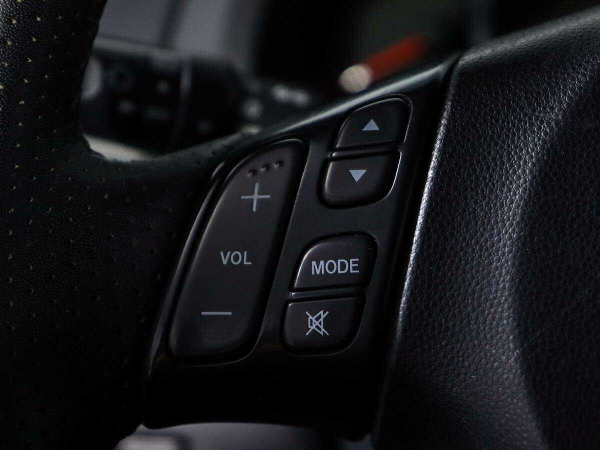 Купить Mazda 5 с пробегом. Фото: #17