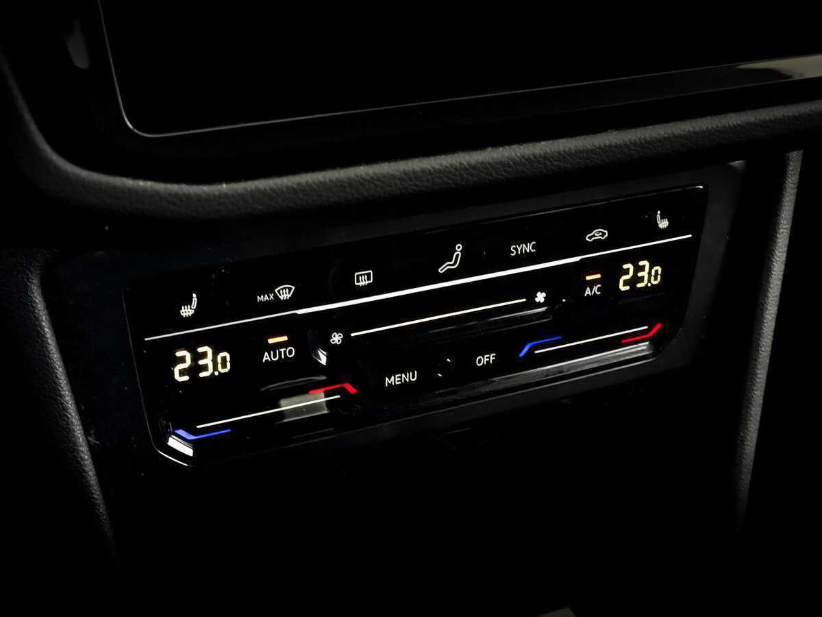 Купить Volkswagen Tiguan с пробегом. Фото: #24